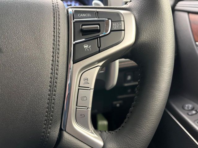 MITSUBISHI DELICA D:5 4WD 2023