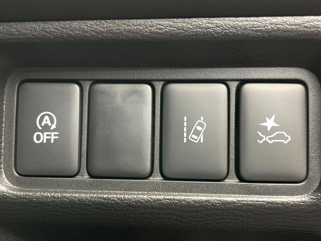 MITSUBISHI DELICA D:5 4WD 2023