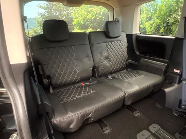 MITSUBISHI DELICA D:5 4WD 2023