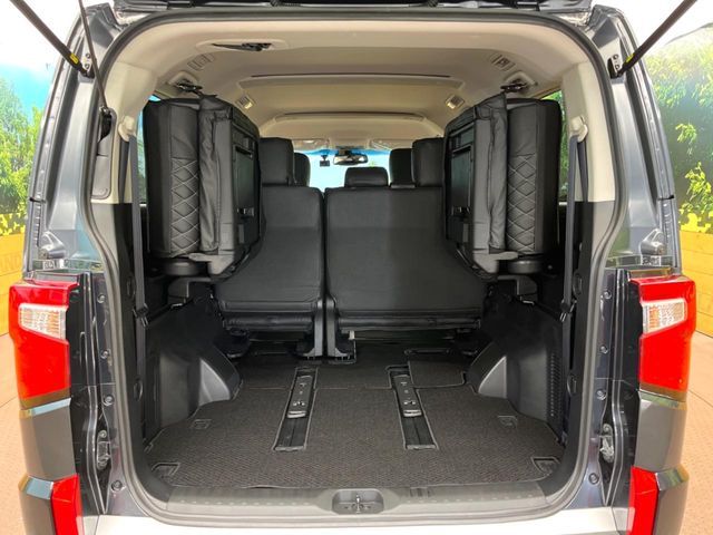 MITSUBISHI DELICA D:5 4WD 2023