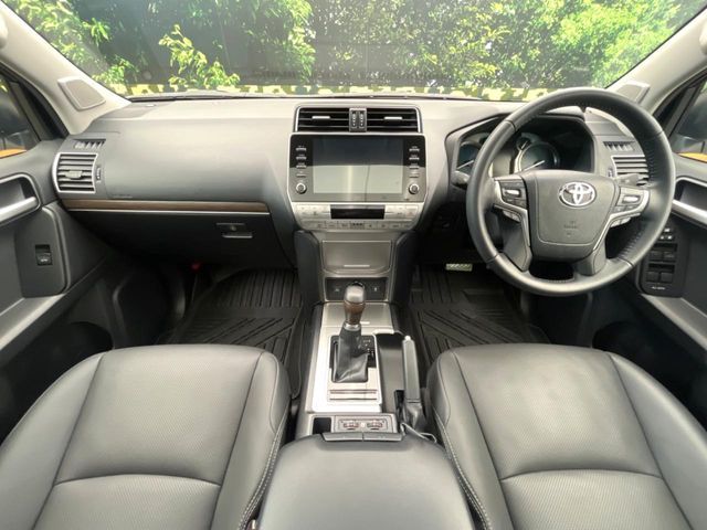 TOYOTA LANDCRUISER PRADO 2023