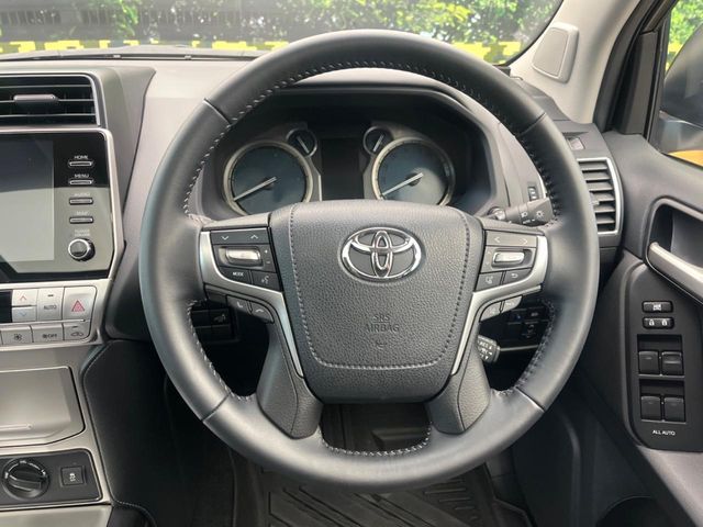 TOYOTA LANDCRUISER PRADO 2023