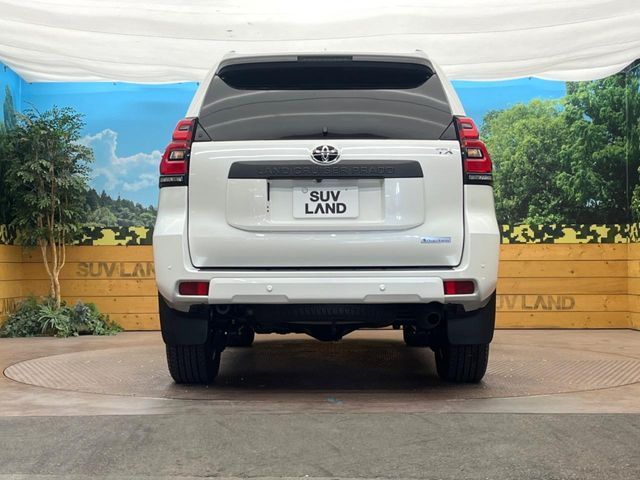 TOYOTA LANDCRUISER PRADO 2023