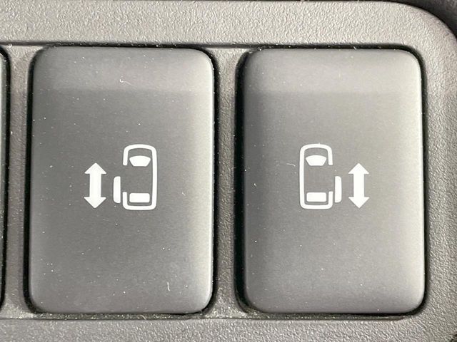 MITSUBISHI DELICA D:5 4WD 2019