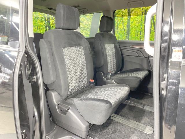 MITSUBISHI DELICA D:5 4WD 2019