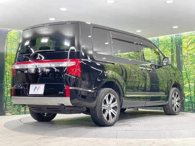 MITSUBISHI DELICA D:5 4WD 2019