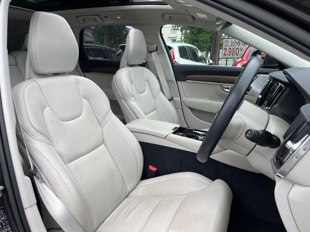 VOLVO VOLVO V90 2022