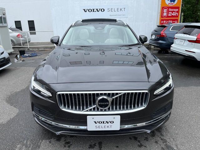 VOLVO VOLVO V90 2022