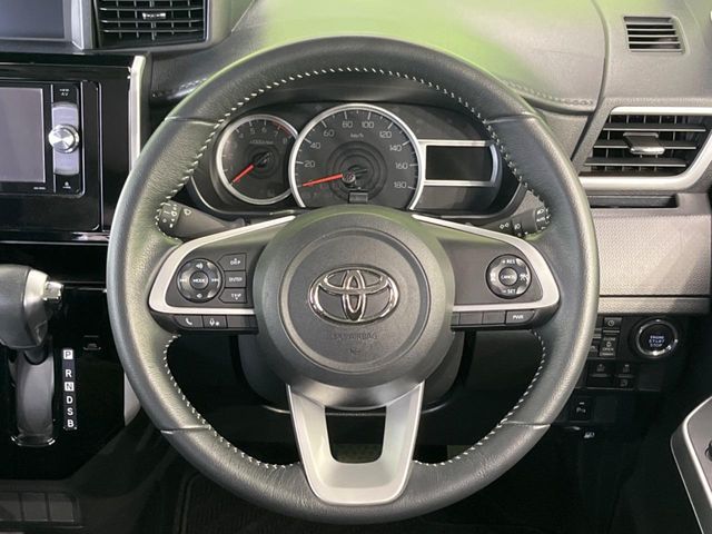 TOYOTA ROOMY 2021