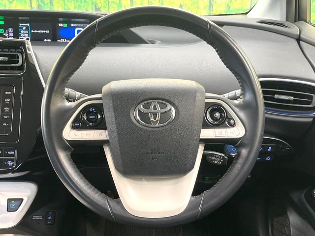 TOYOTA PRIUS 2016