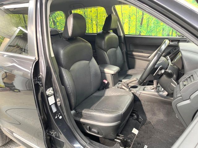 SUBARU FORESTER 2012