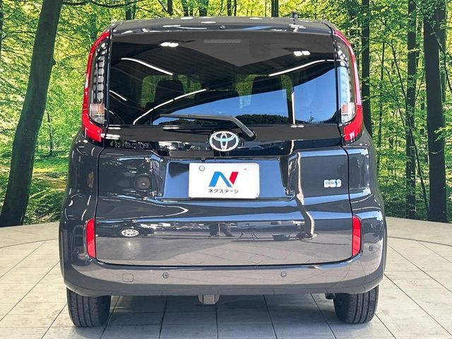 TOYOTA SIENTA HYBRID 2023