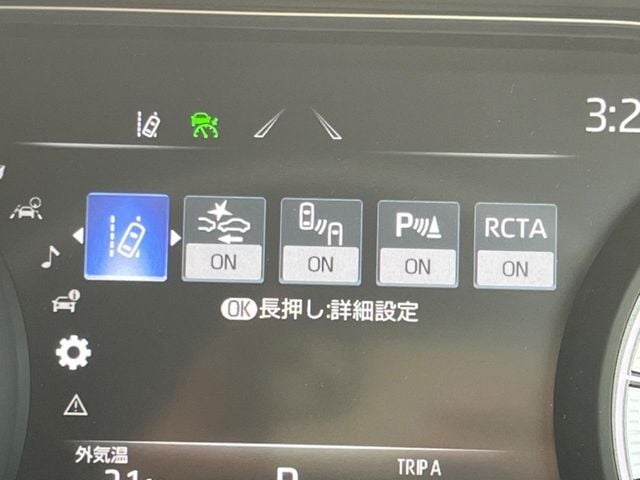 TOYOTA HARRIER 2WD 2022