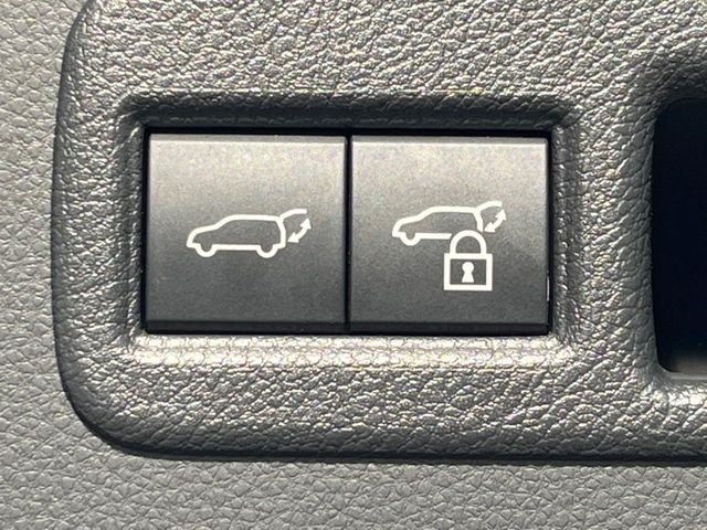 TOYOTA HARRIER 2WD 2022