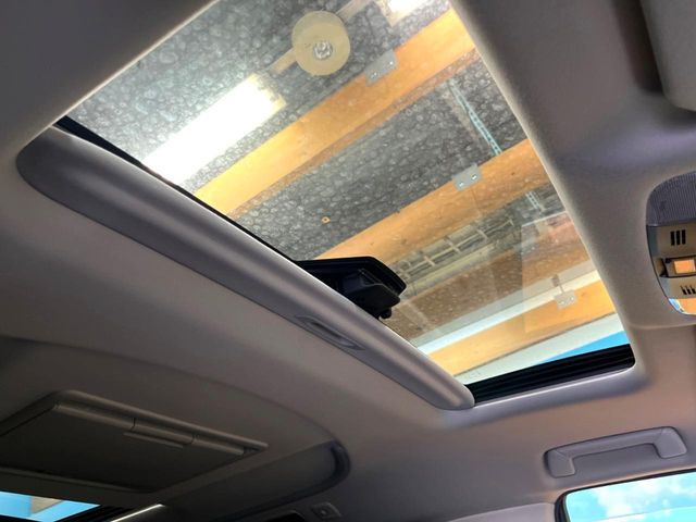 TOYOTA VELLFIRE 2018