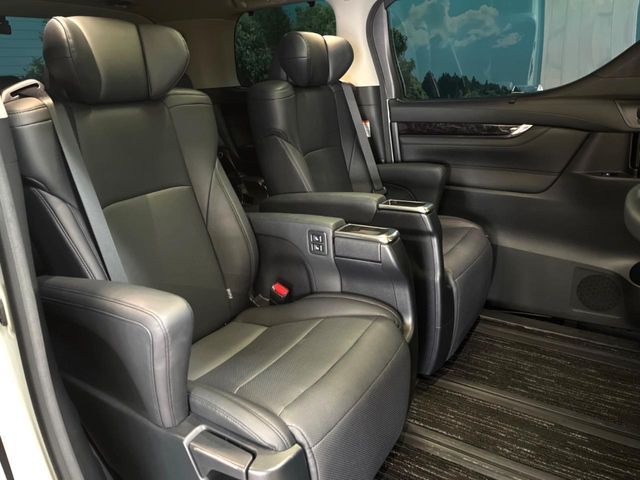 TOYOTA VELLFIRE 2018