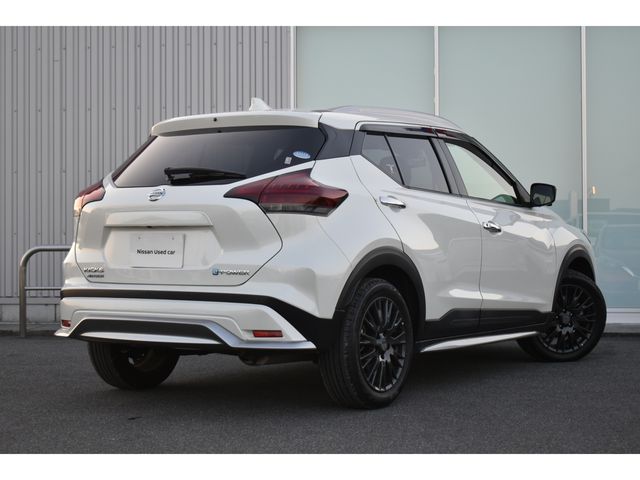 NISSAN KICKS 2021