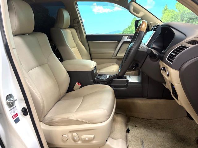 TOYOTA LANDCRUISER PRADO 2022