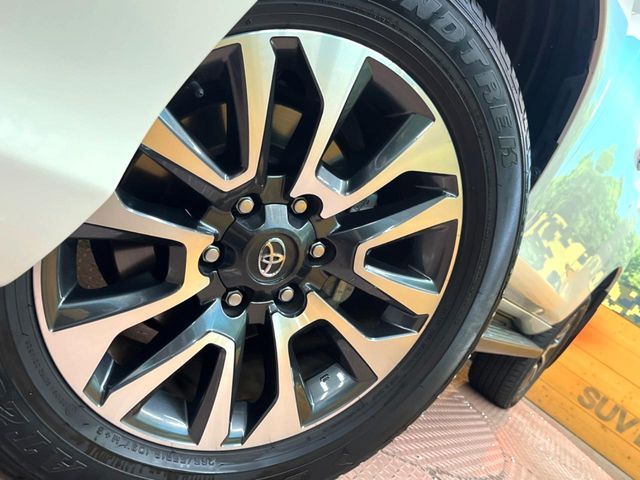 TOYOTA LANDCRUISER PRADO 2022