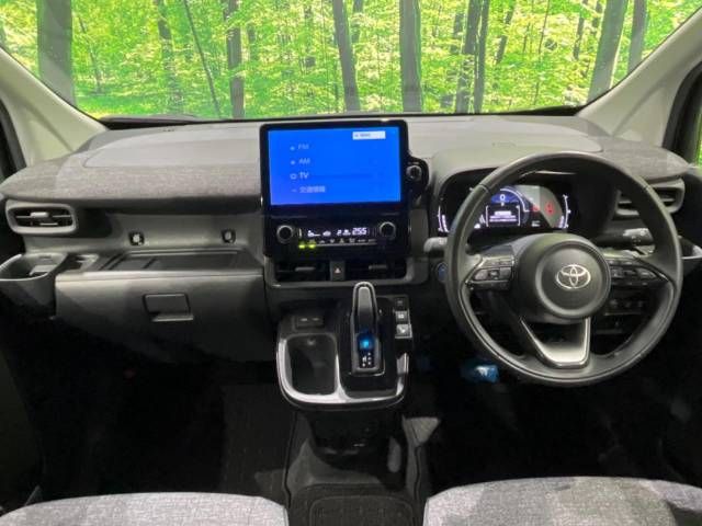 TOYOTA SIENTA HYBRID 2023