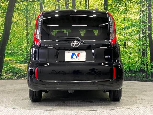 TOYOTA SIENTA HYBRID 2023