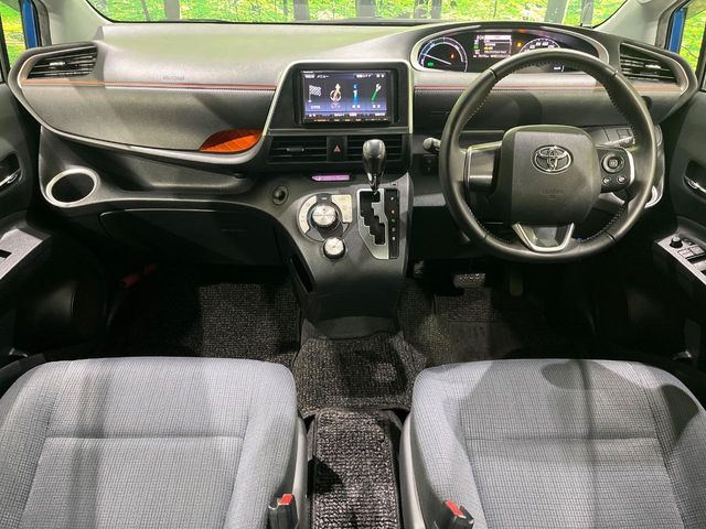 TOYOTA SIENTA HYBRID 2016