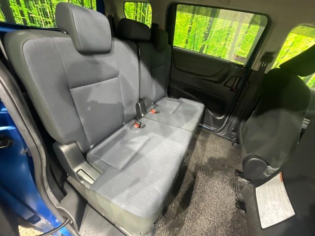 TOYOTA SIENTA HYBRID 2016