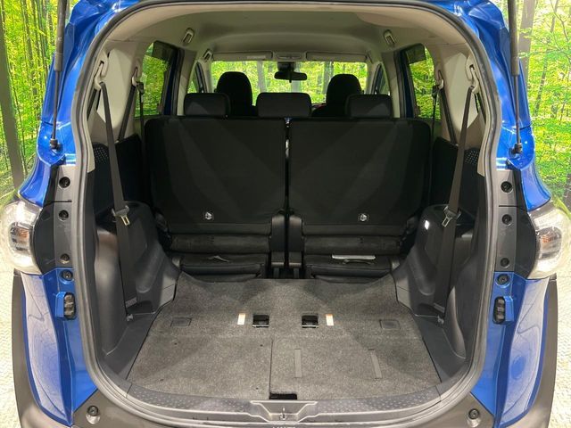 TOYOTA SIENTA HYBRID 2016