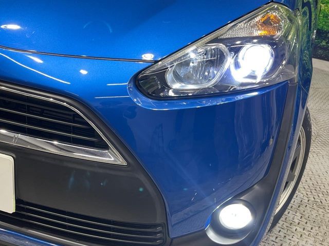 TOYOTA SIENTA HYBRID 2016