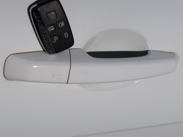 JAGUAR JAGUAR XEseries 2017