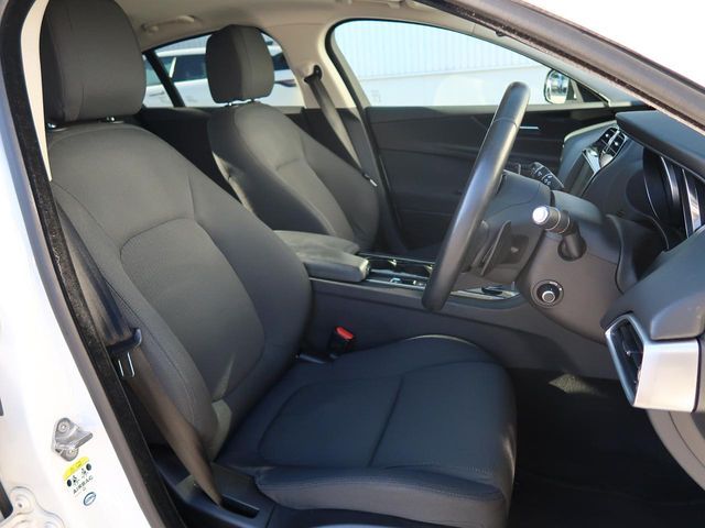 JAGUAR JAGUAR XEseries 2017