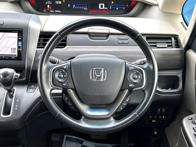 HONDA FREED 4WD 2017