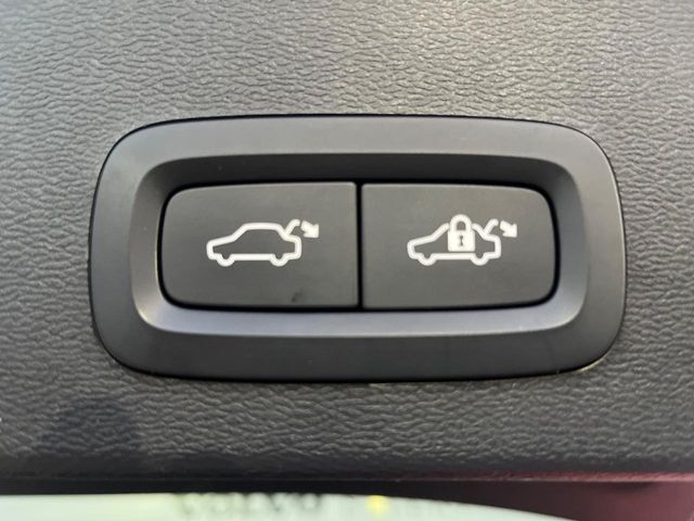 VOLVO VOLVO XC40 2021