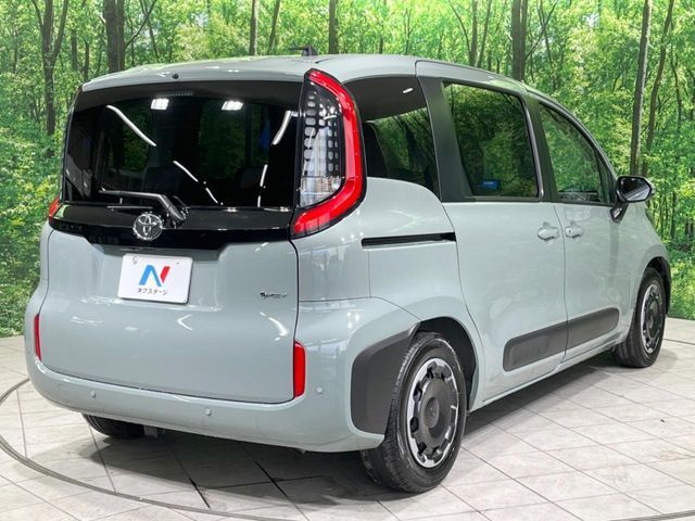 TOYOTA SIENTA HYBRID 2025