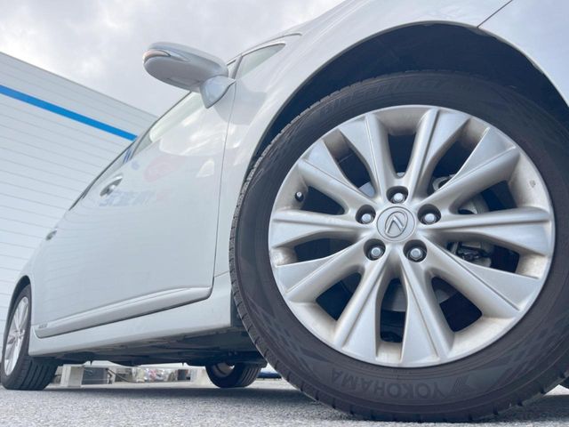 TOYOTA LEXUS HS250h 2013