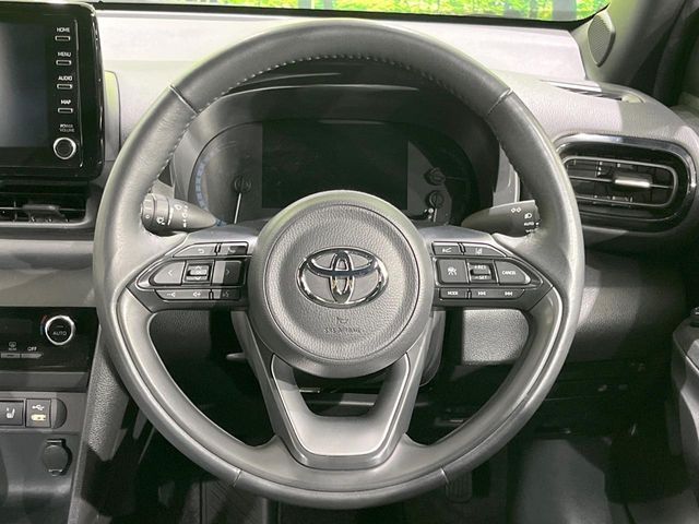 TOYOTA YARIS CROSS 2023