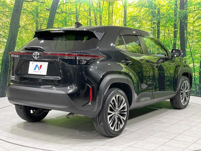 TOYOTA YARIS CROSS 2023