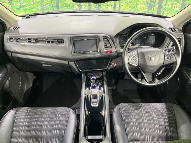 HONDA VEZEL HYBRID 2015