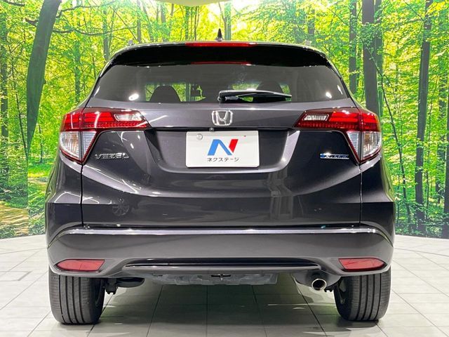 HONDA VEZEL HYBRID 2015