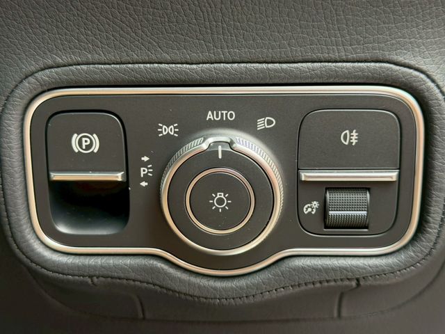 MERCEDES BENZ MERCEDES BENZ G class 2025