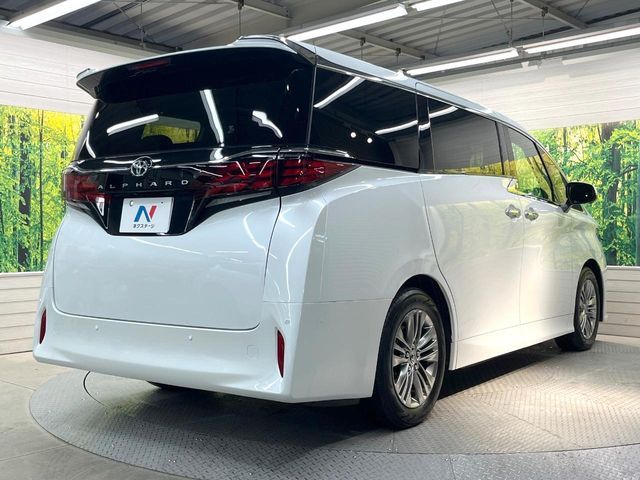 TOYOTA ALPHARD 2024
