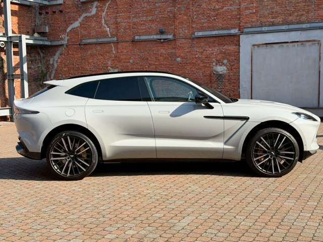 ASTON MARTIN ASTON MARTIN SUV 2024