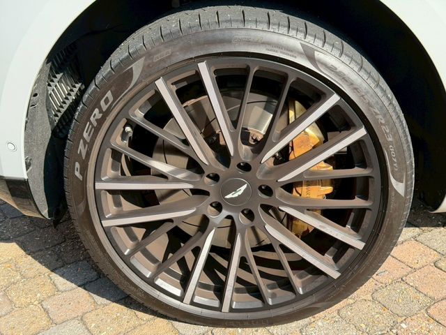 ASTON MARTIN ASTON MARTIN SUV 2024