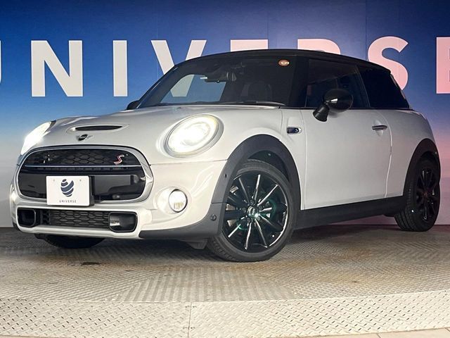 BMW MINI COOPER SD 2019