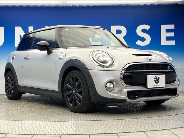 BMW MINI COOPER SD 2019