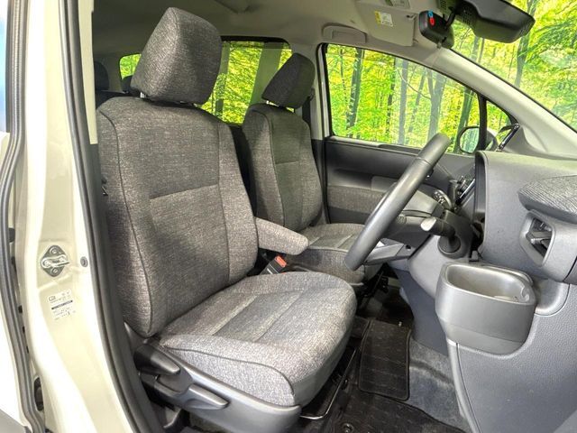 TOYOTA SIENTA HYBRID 2024