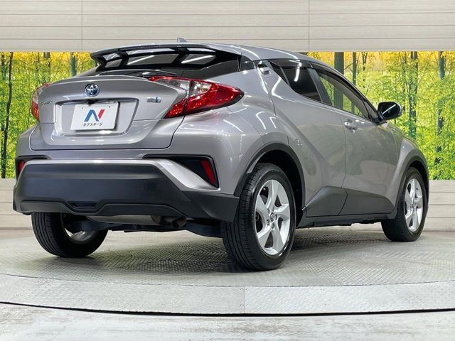 TOYOTA C-HR 2017