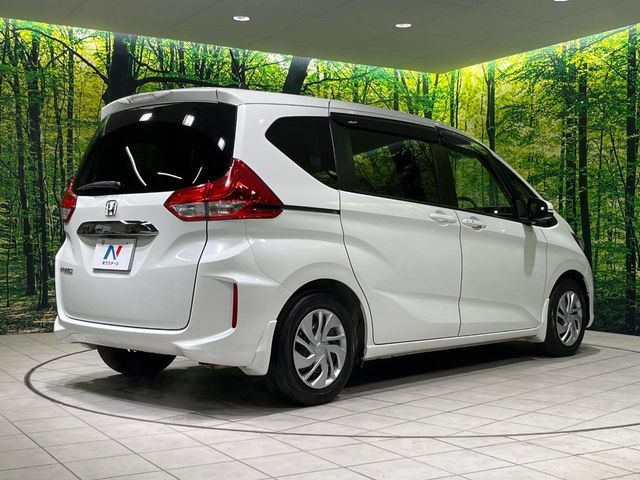 HONDA FREED 2017