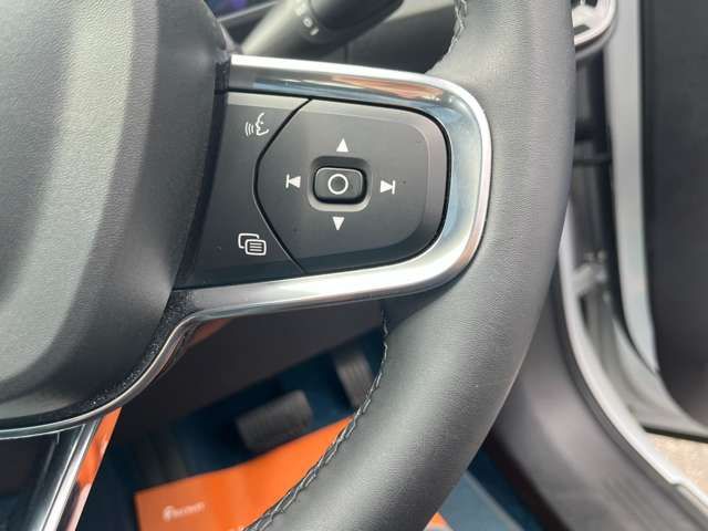 VOLVO VOLVO XC40 2023