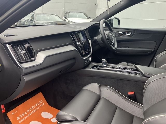 VOLVO VOLVO XC60 2022